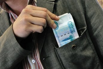 Мошенник присвоил более 10 млн рублей со счета жителя Подмосковья