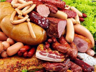 Праздник колбасы: самый длинный в мире деликатес