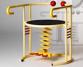 В Пекине дизайнер разработал стулья для микродвижений