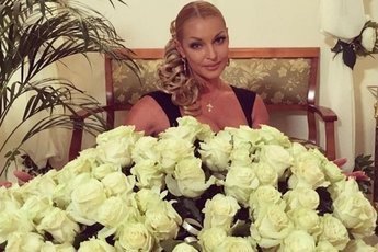 Басков не долго думал, что подарить Волочковой