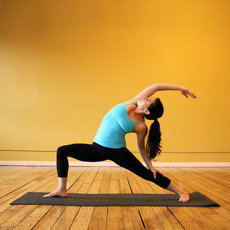 Упражнения и позы из йоги для внутренней стороны бедер