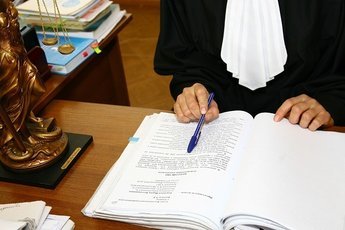 В райсуде на Кубани на пятом этаже провалился пол