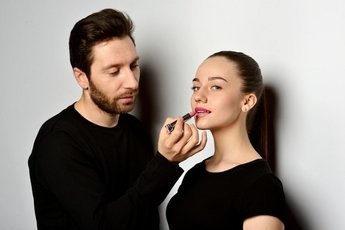 Звездный визажист: макияж должен быть незаметным