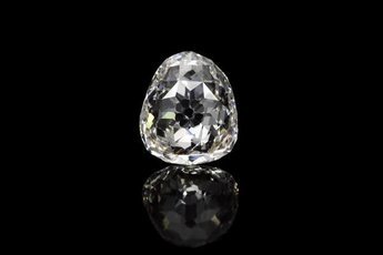 Проклятый алмаз: как драгоценный камень загубил десятки жизней