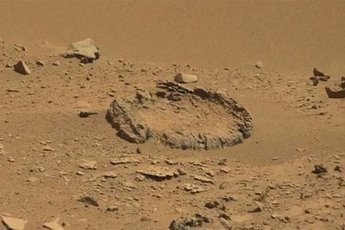 На Венере обнаружены следы жизни, а на Марсе «глаза»