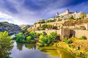 Восемь самых красивых достопримечательностей и природных чудес Испании