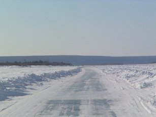 Как действует соль против льда на дорогах?