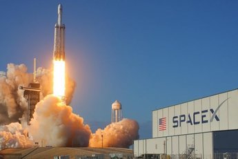 Илон Маск приступил созданию своего космического интернета