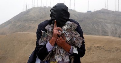 В борьбе за выживание человеку помогают паразиты, перчатки, пиво и любовь