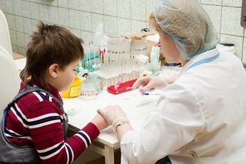 Уникальный аппарат берет кровь на анализ без боли