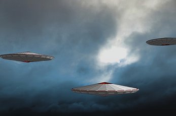 Пентагон учит отличать настоящее НЛО от фальшивки