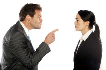 Почему нас критикуют на работе